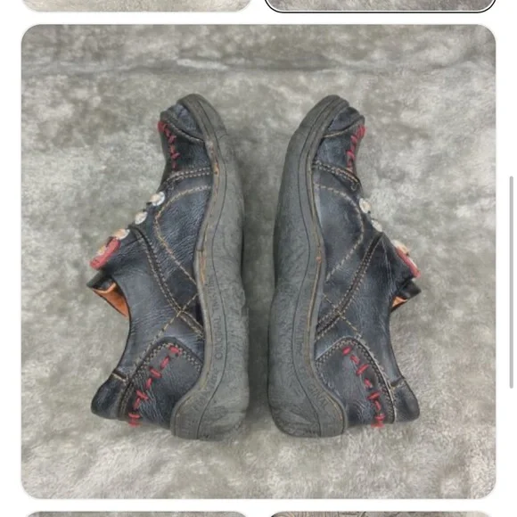 GEOX Women's Black and Red Loafers - Picture 2 of 4